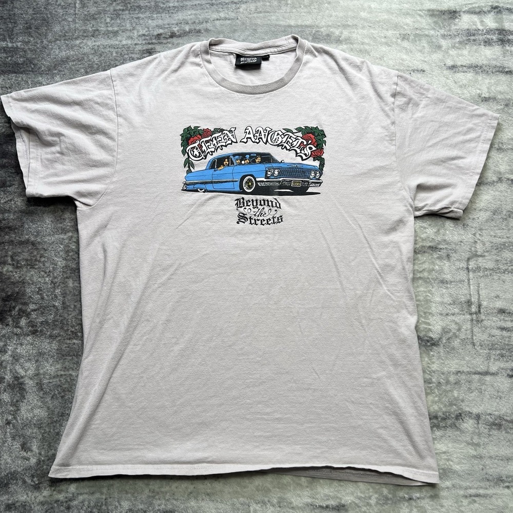 Beyond The Streets Teen Angel's Lowrider Shirt Size XL Light Gray